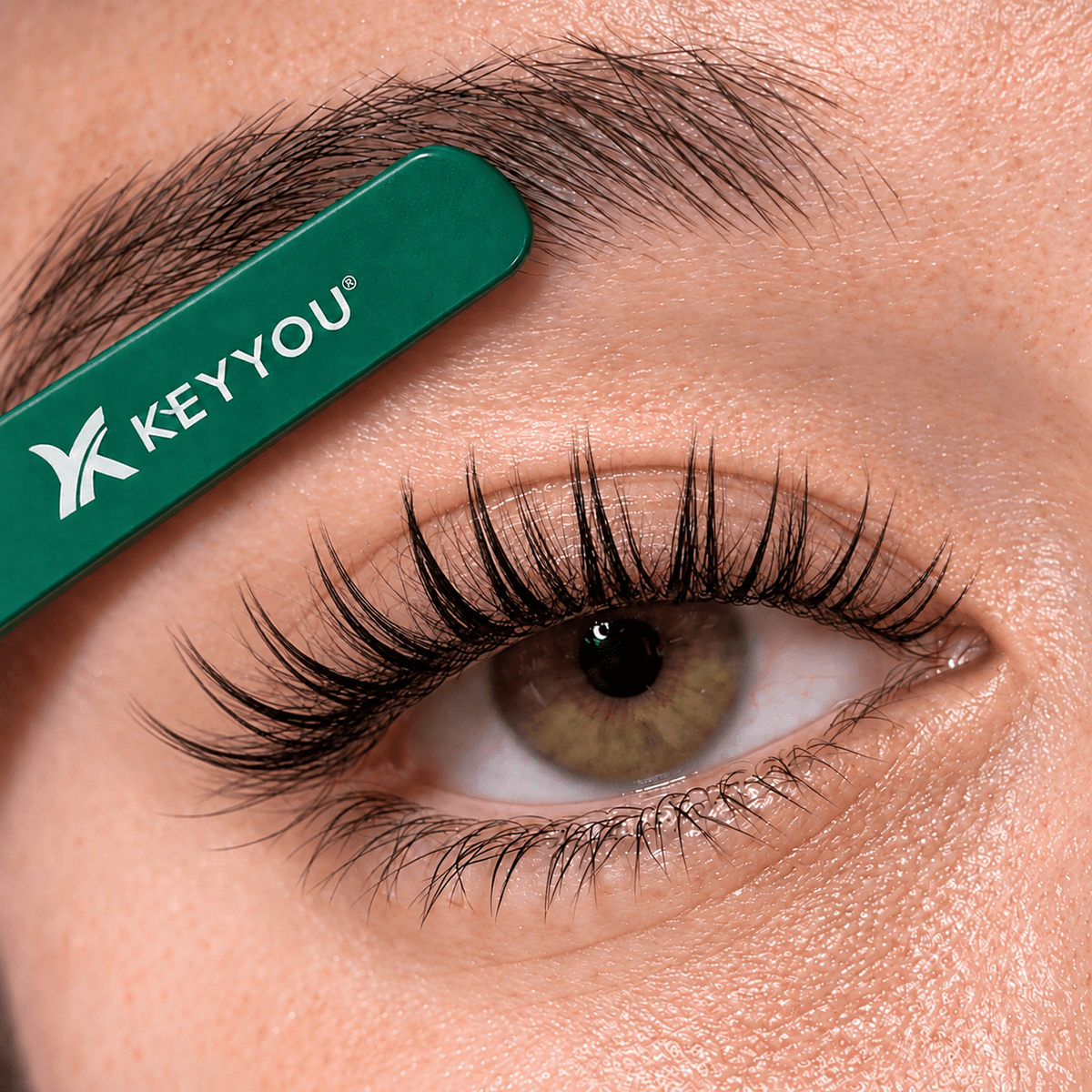 Aurora_natural_lashes.png