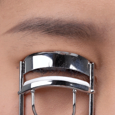 curl-your-lashes.gif